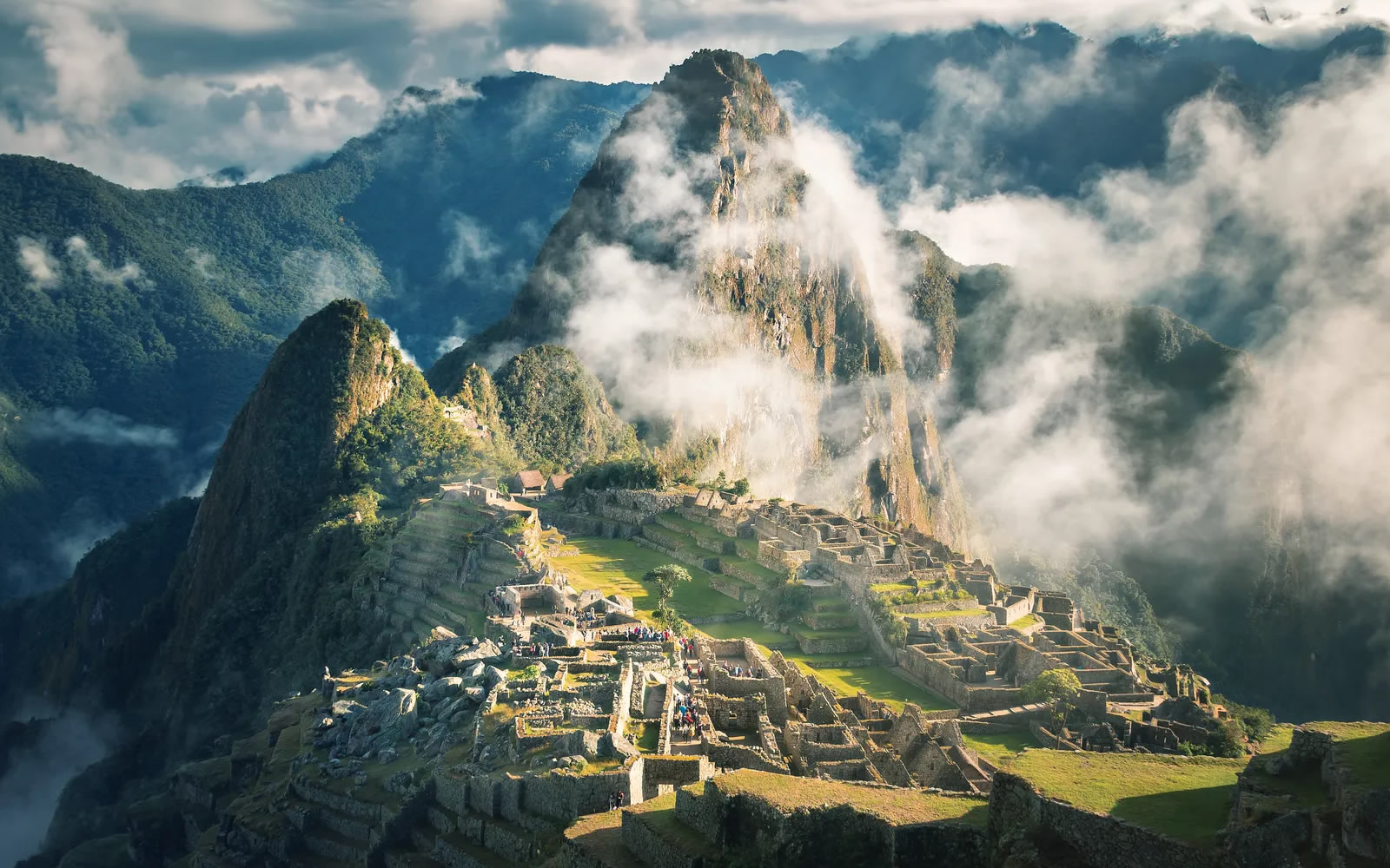Nazca to Titicaca – 10-day Peru tour with friends